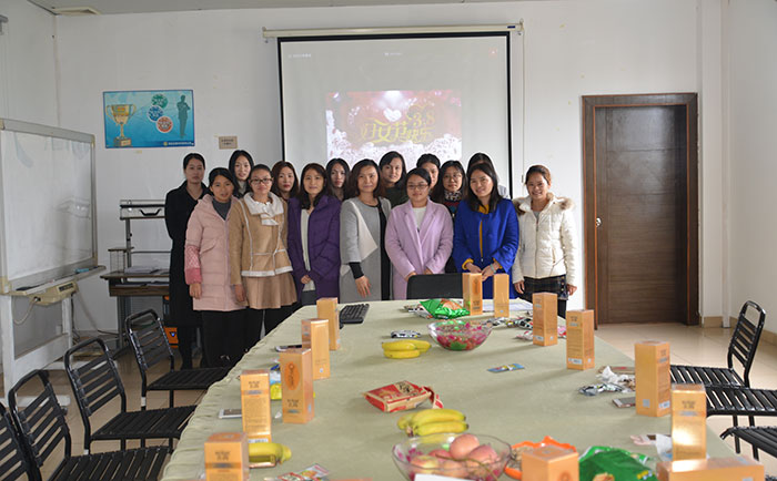 揚(yáng)鑫發(fā)精神，展巾幗風(fēng)采-鑫發(fā)婦女節(jié)茶話會(huì)